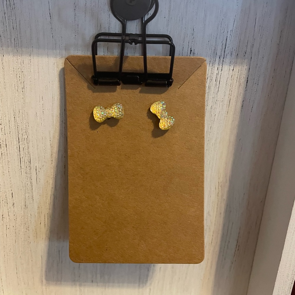 Bow Studs